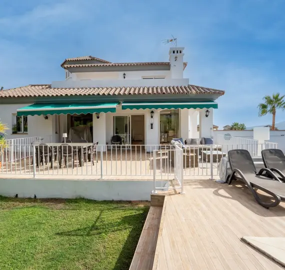 Venta de villa independiente en Coín