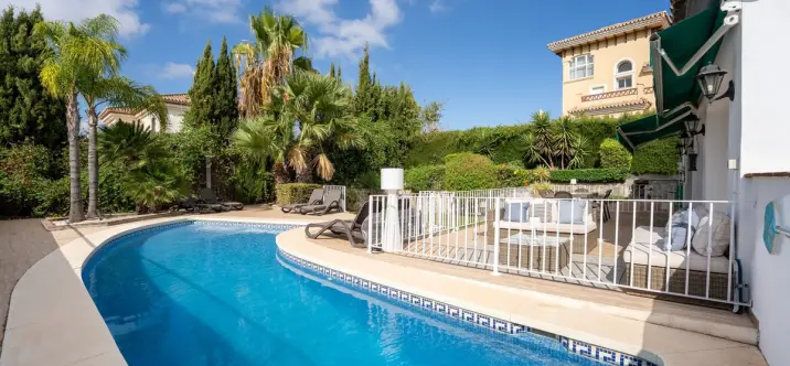 Venta de villa independiente en Coín 3