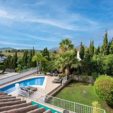 Sale of detached villa in Coín