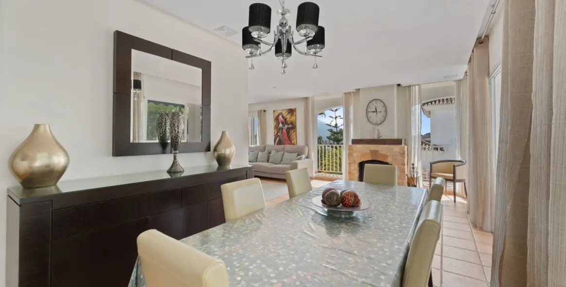 Продажа  отдельно стоящей виллы в Coín 6