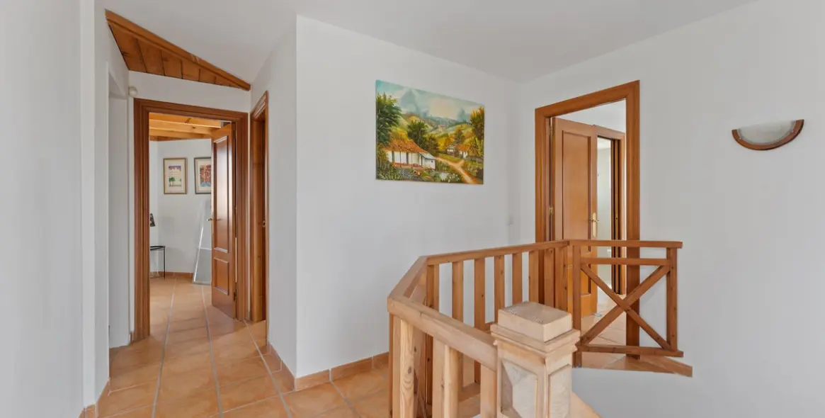 Продажа  отдельно стоящей виллы в Coín 22