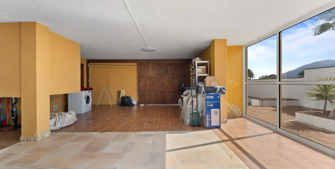 Продажа  отдельно стоящей виллы в Coín 25