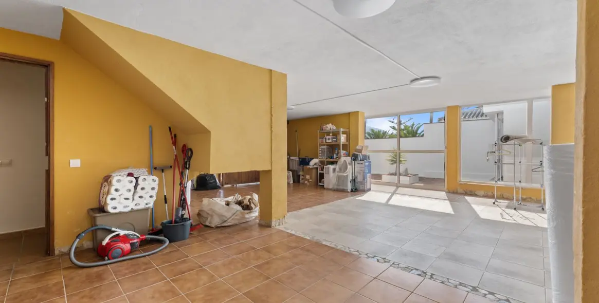 Продажа  отдельно стоящей виллы в Coín 26