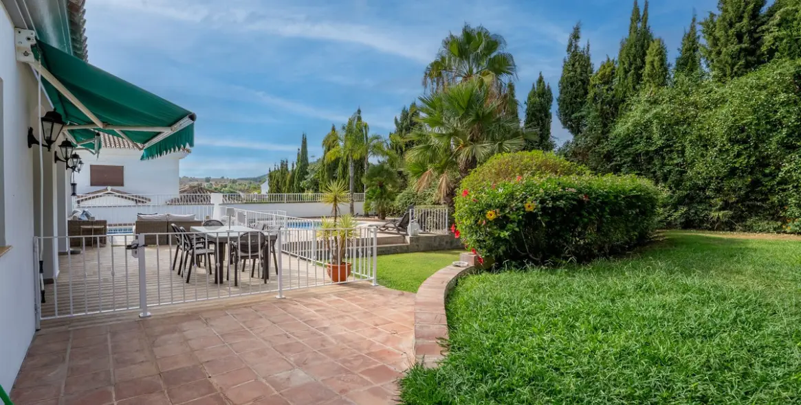 Продажа  отдельно стоящей виллы в Coín 32