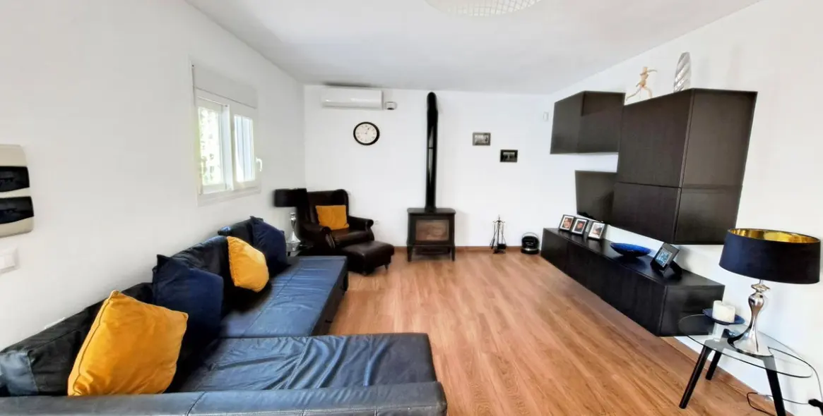 Продажа  отдельно стоящей виллы в Coín 4