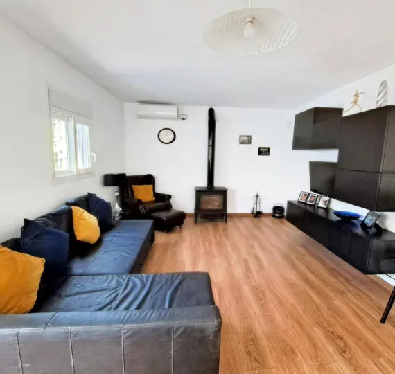 Sale of detached villa in Coín