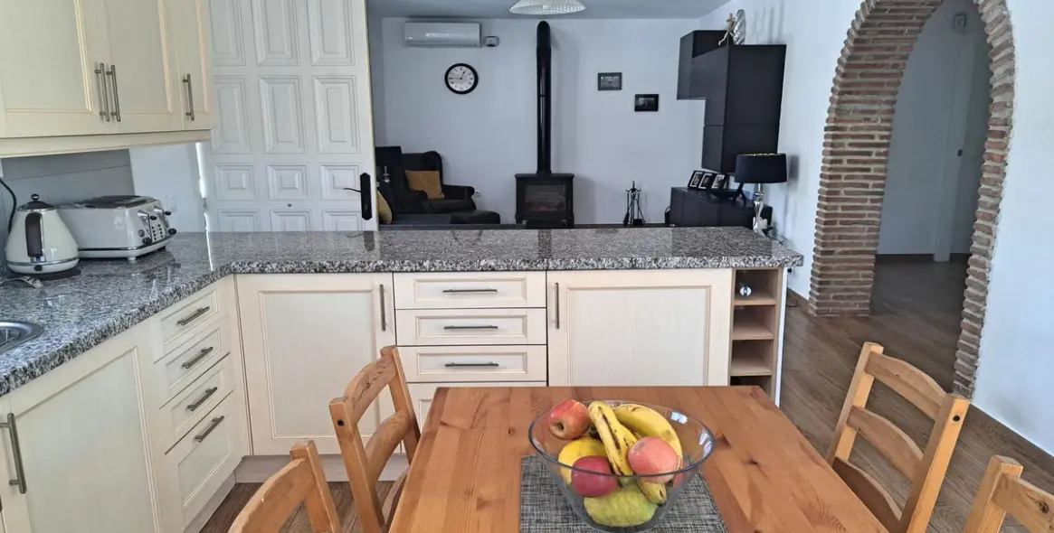 Продажа  отдельно стоящей виллы в Coín 5