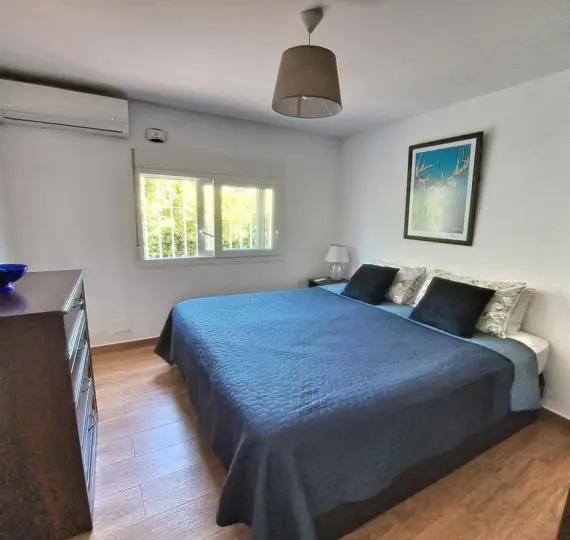 Sale of detached villa in Coín