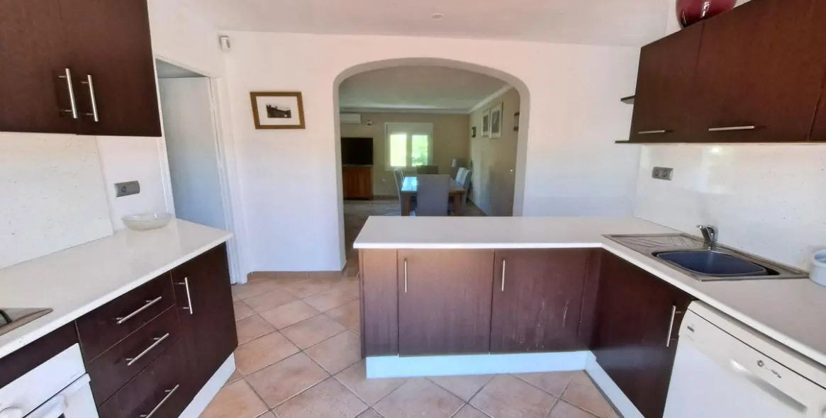 Продажа  отдельно стоящей виллы в Coín 10