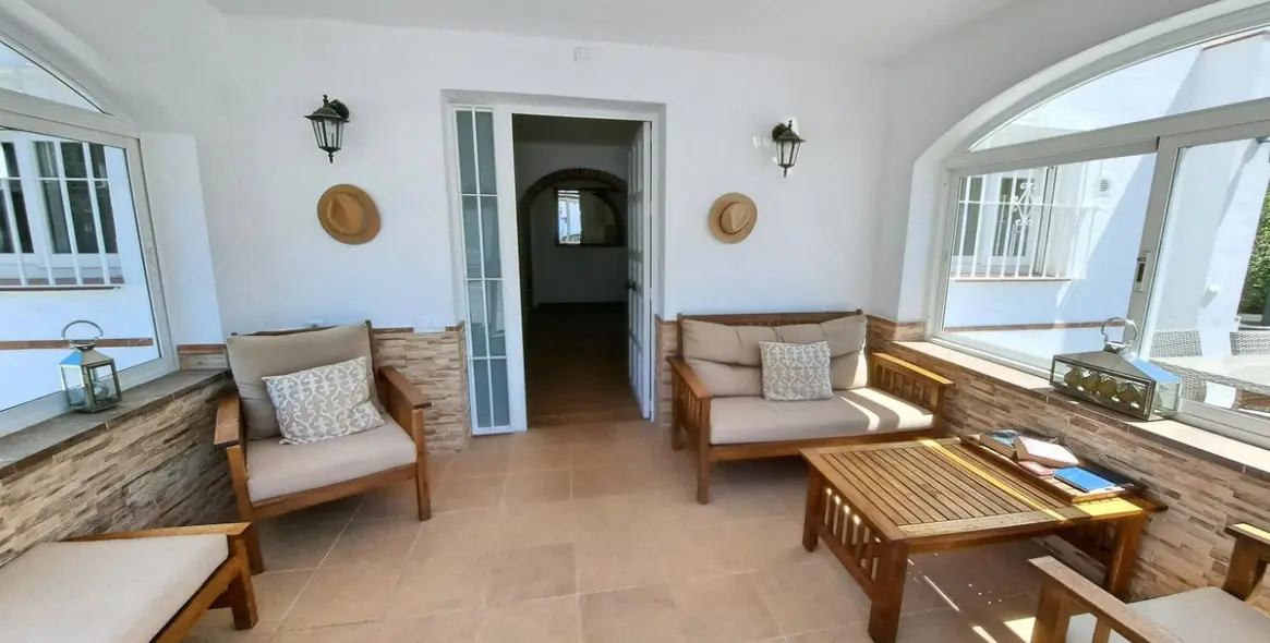 Продажа  отдельно стоящей виллы в Coín 17