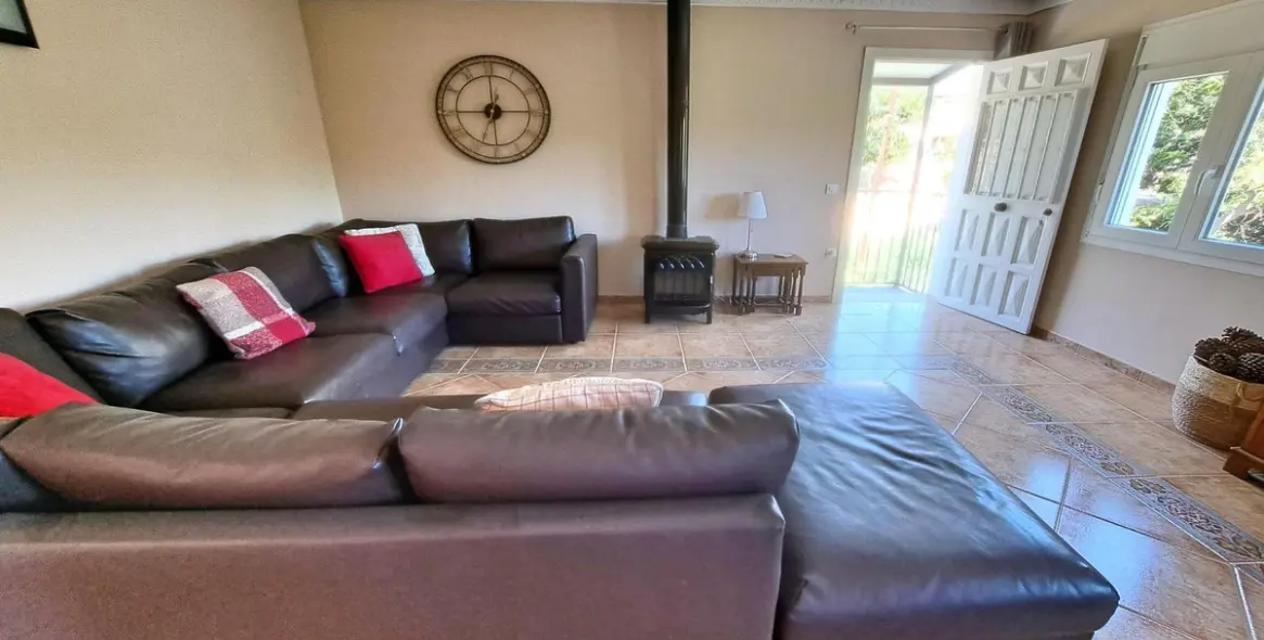 Продажа  отдельно стоящей виллы в Coín 21