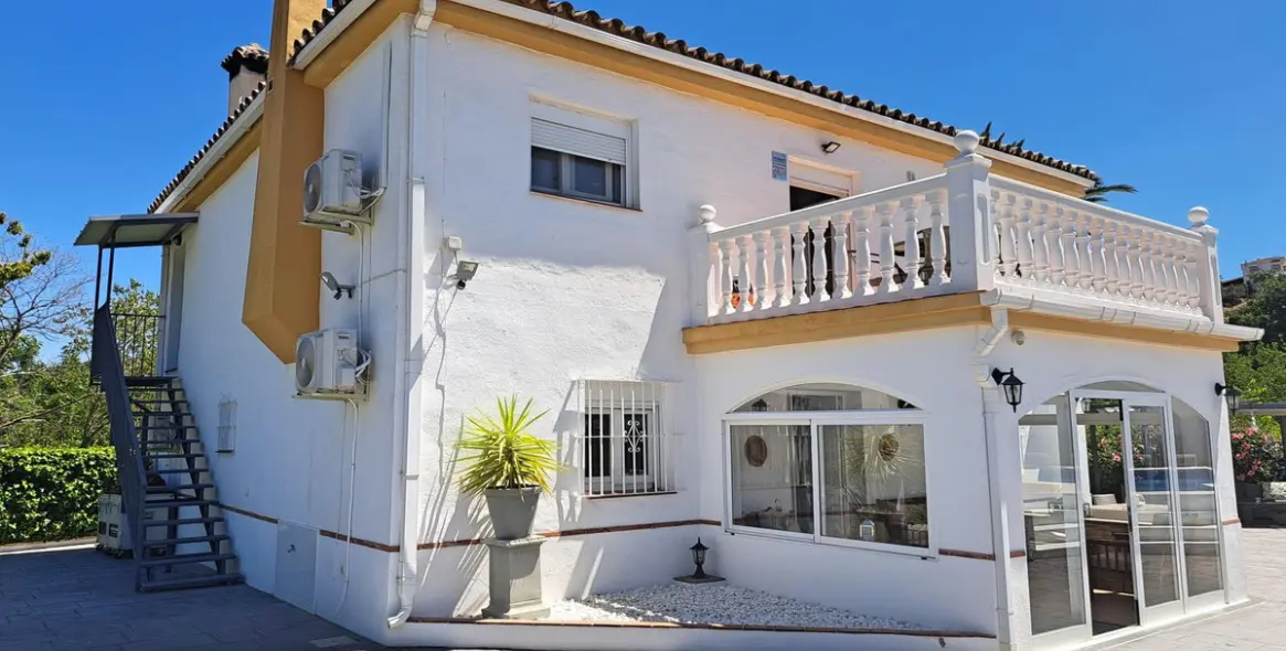 Продажа  отдельно стоящей виллы в Coín 32