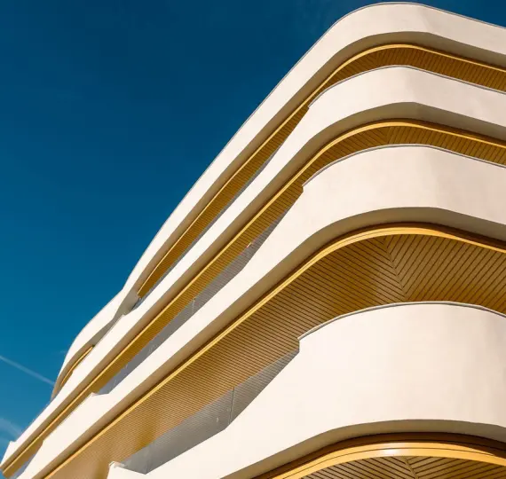 Venta de ático dúplex en Estepona