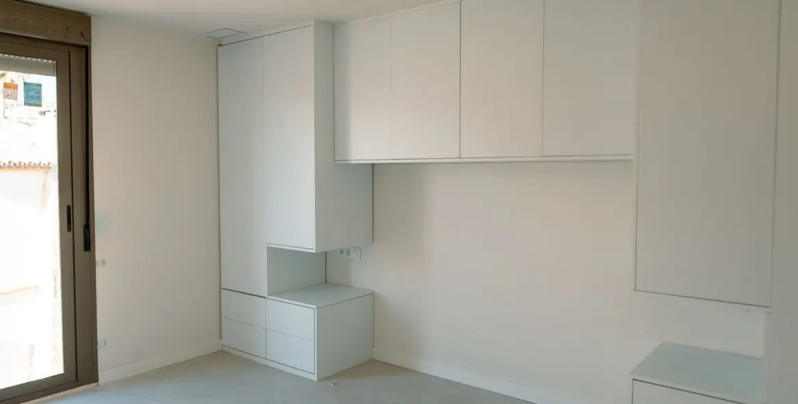 Продажа двухуровневого пентхауса в Estepona 11