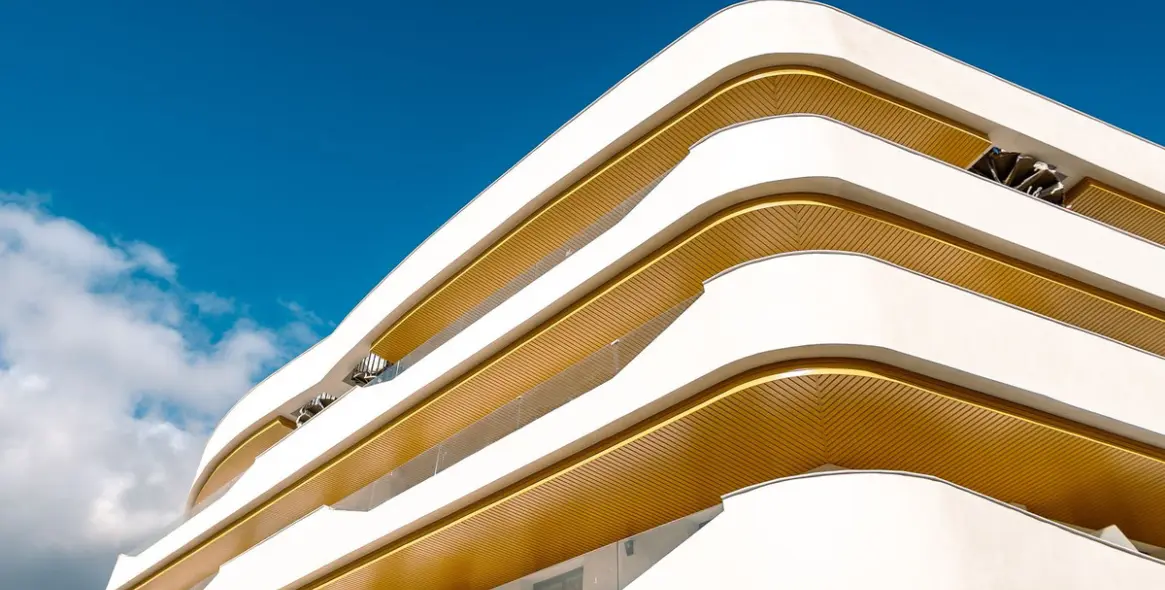 Sale of penthouse duplex in Estepona 23