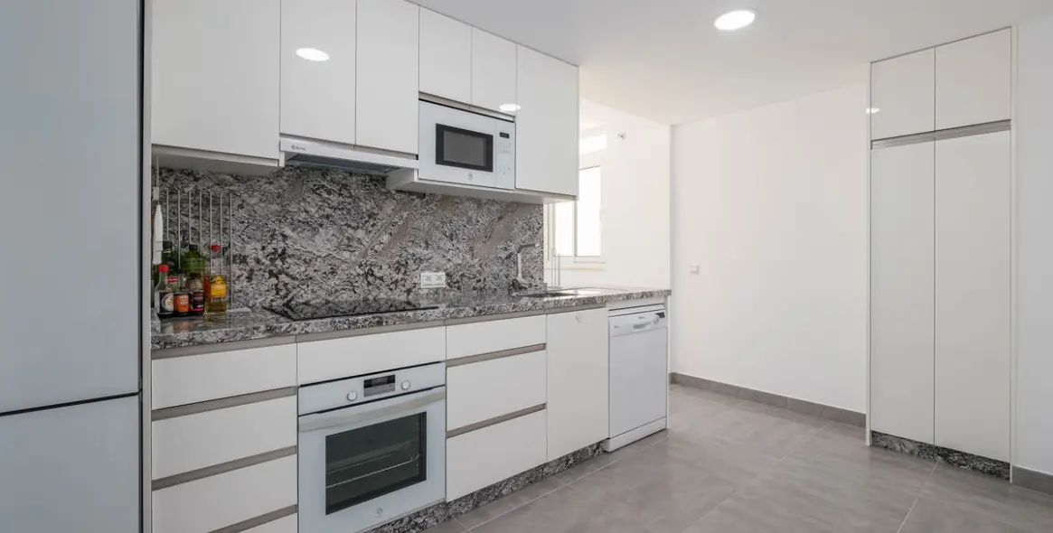 Продажа пентхауса в Los Boliches 12