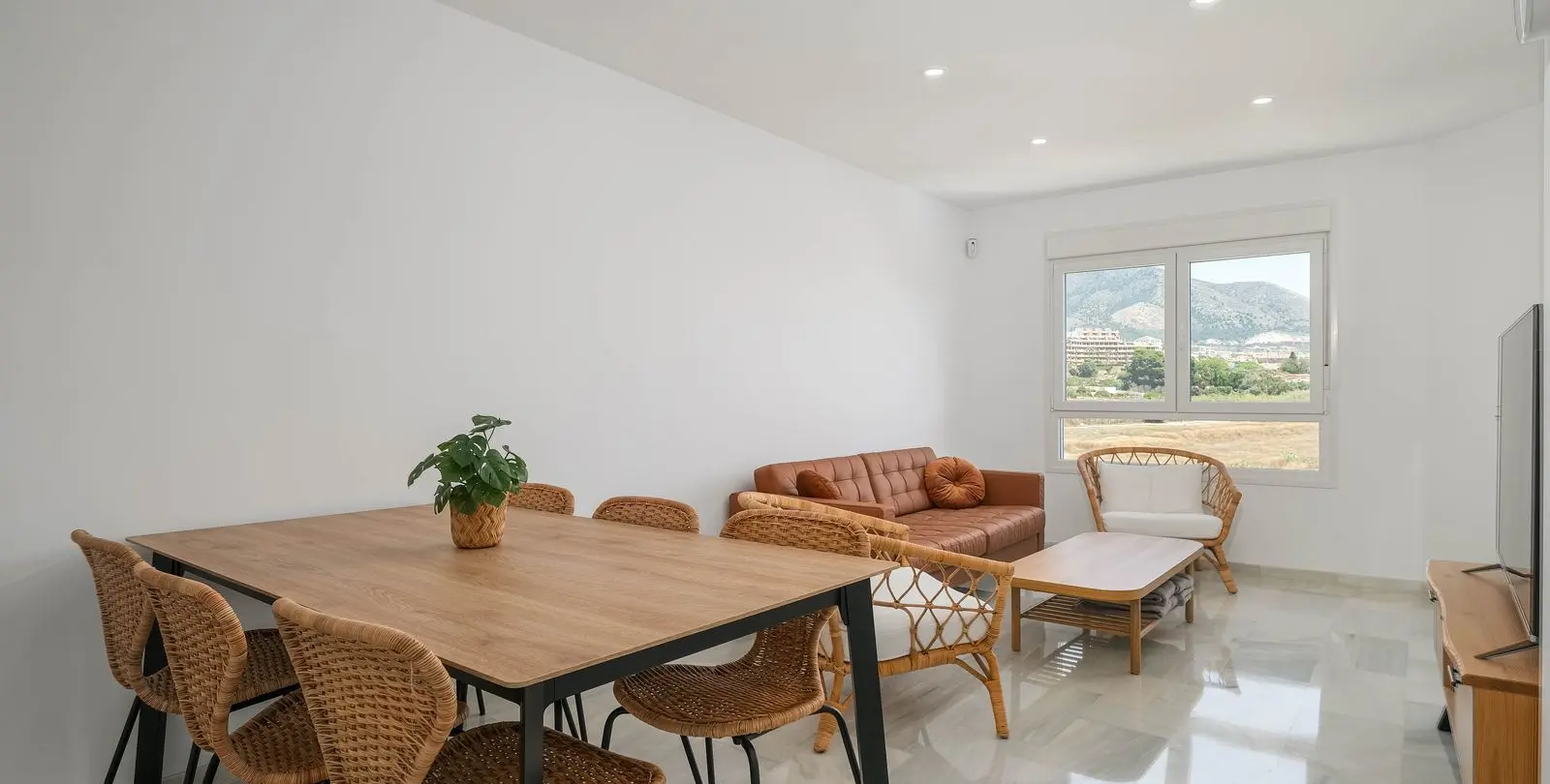 Sale of penthouse in Los Boliches 2