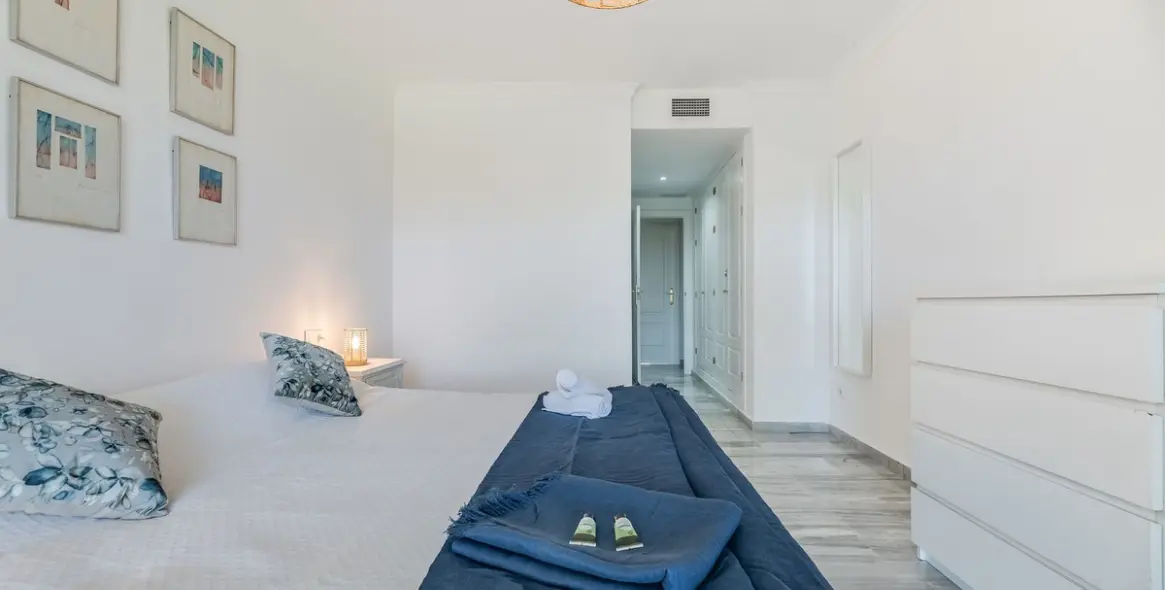 Продажа апартаментов на среднем этаже в Guadalmina Baja 19