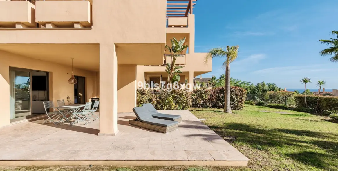 Продажа апартаментов на первом этаже в Benahavís 1