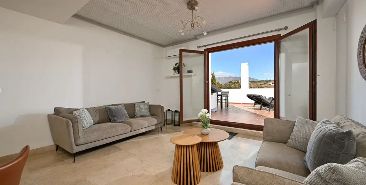Sale of penthouse duplex in La Cala de Mijas 1