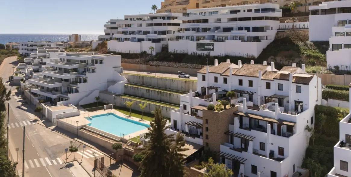 Sale of penthouse duplex in La Cala de Mijas 10