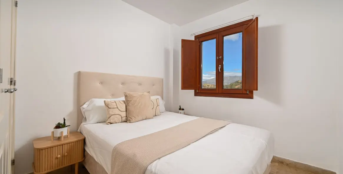 Sale of penthouse duplex in La Cala de Mijas 11