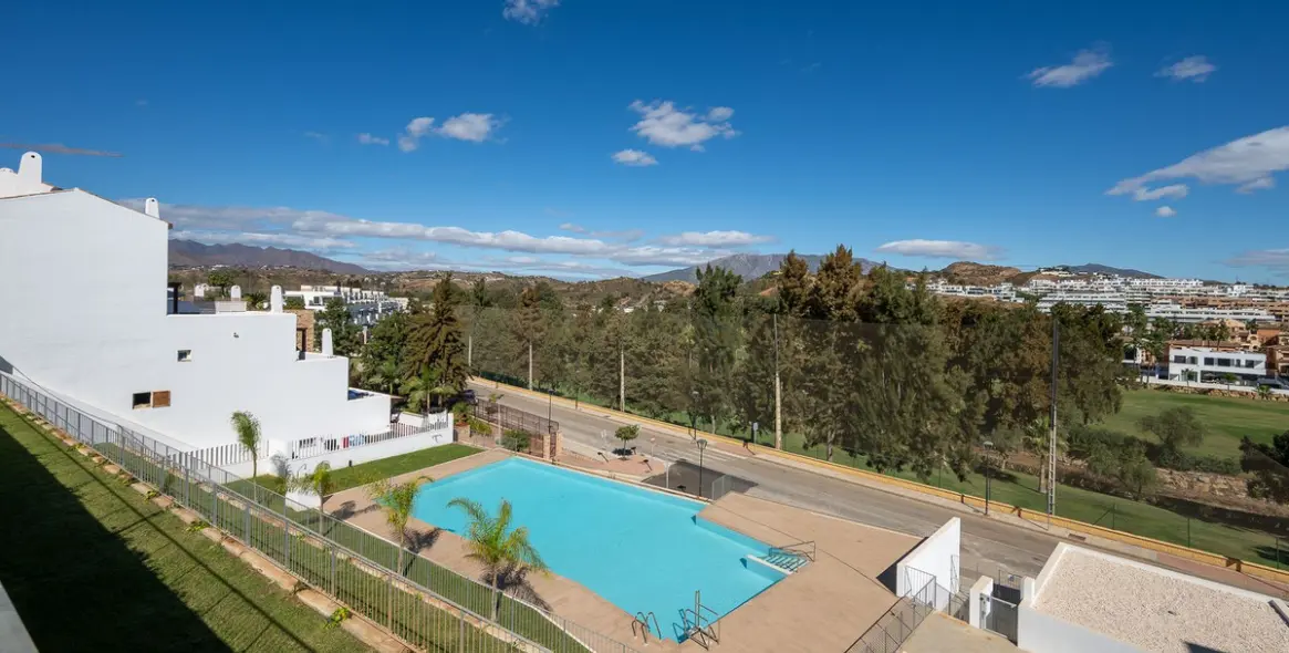 Sale of penthouse duplex in La Cala de Mijas 16