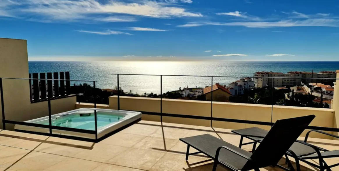 Sale of townhouse in Torrox Costa 1