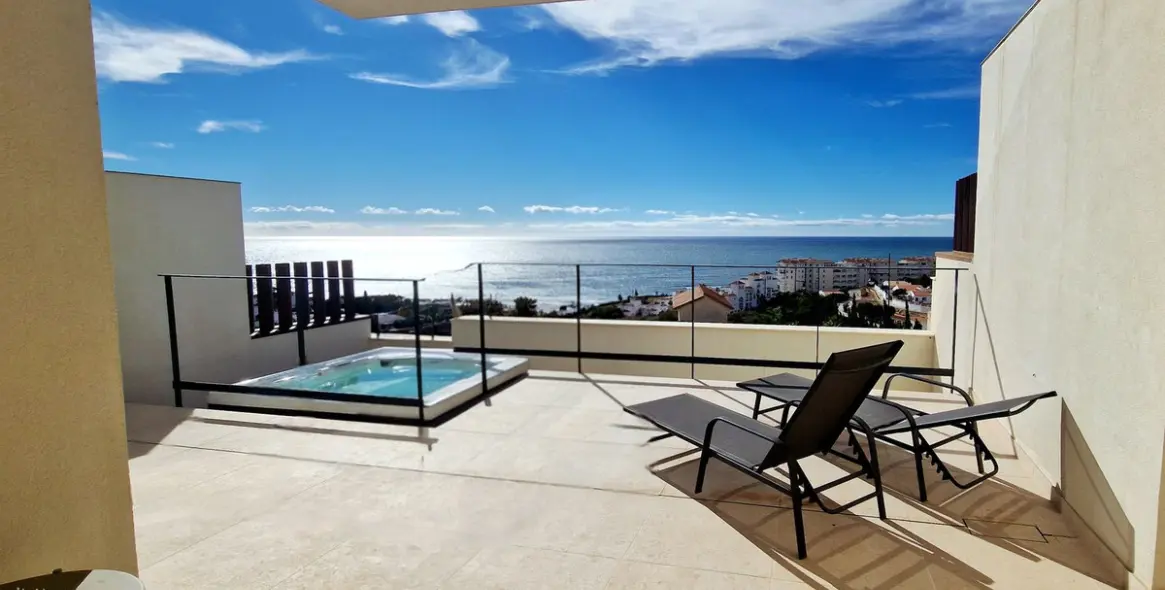 Sale of townhouse in Torrox Costa 32