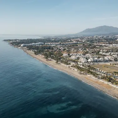 Продажа апартаментов на среднем этаже в San Pedro de Alcántara