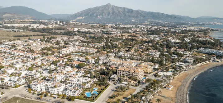 Продажа апартаментов на среднем этаже в San Pedro de Alcántara 2