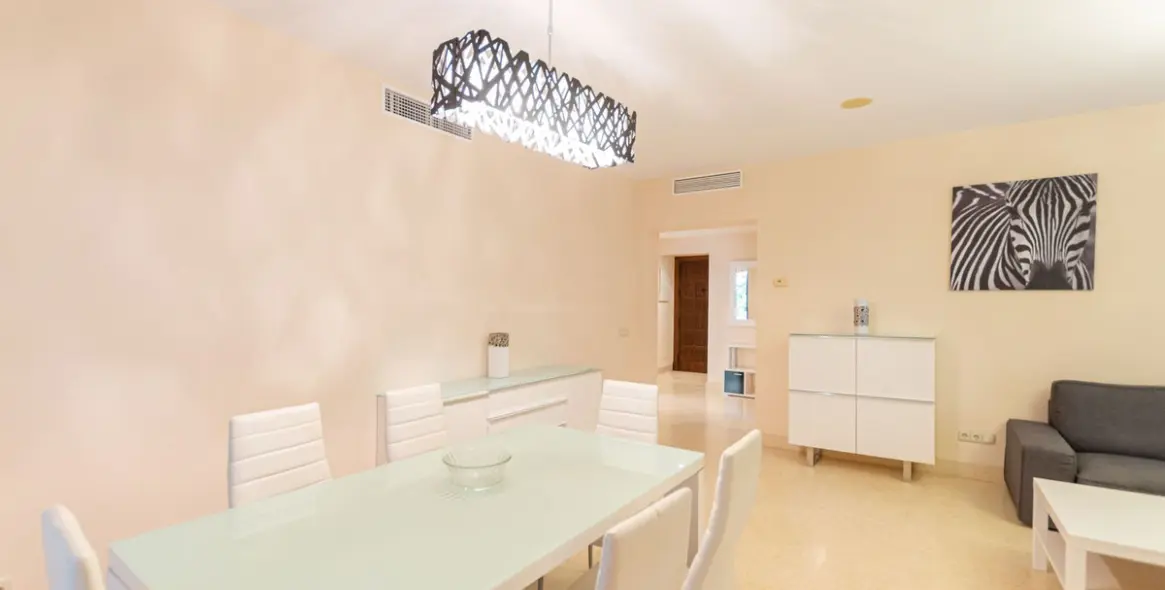 Long-term rent of ground floor apartment in Benahavís 8