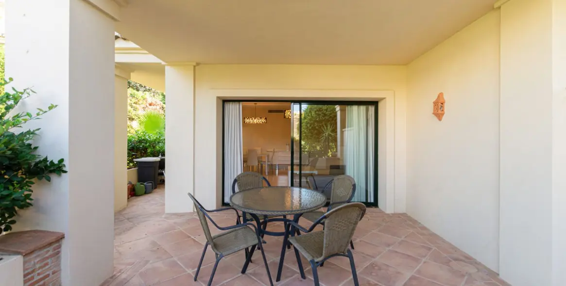 Long-term rent of ground floor apartment in Benahavís 15