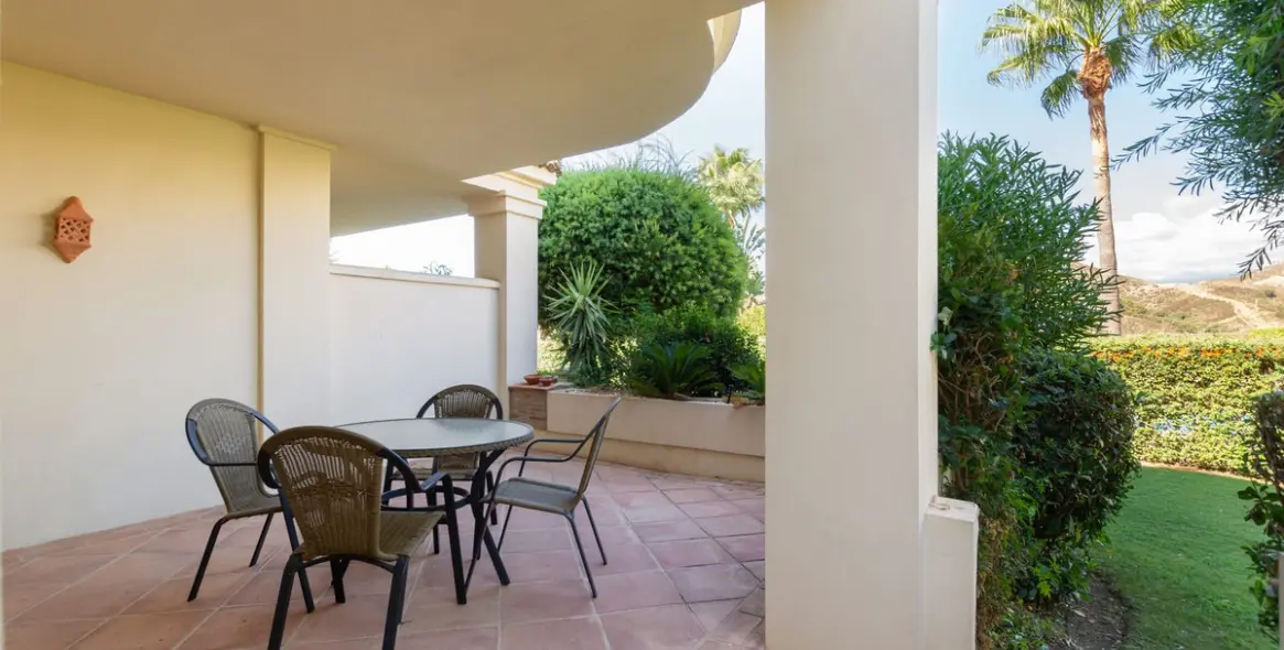 Long-term rent of ground floor apartment in Benahavís 18
