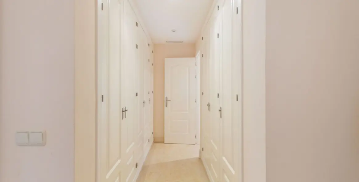 Long-term rent of ground floor apartment in Benahavís 31