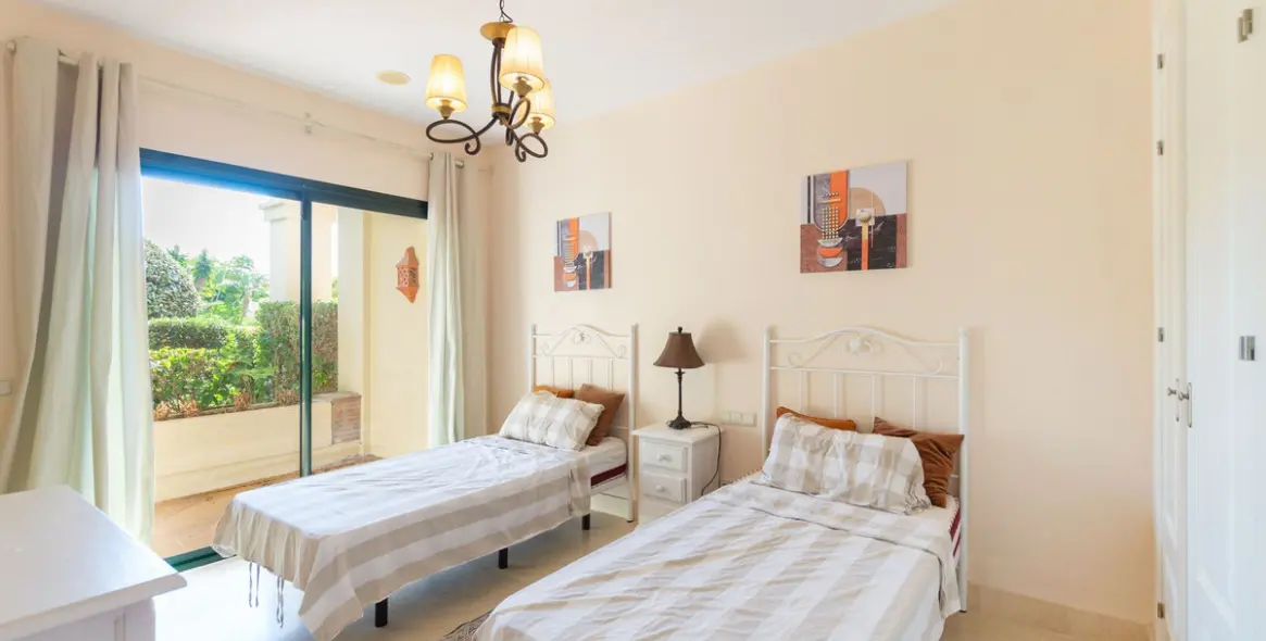 Long-term rent of ground floor apartment in Benahavís 36