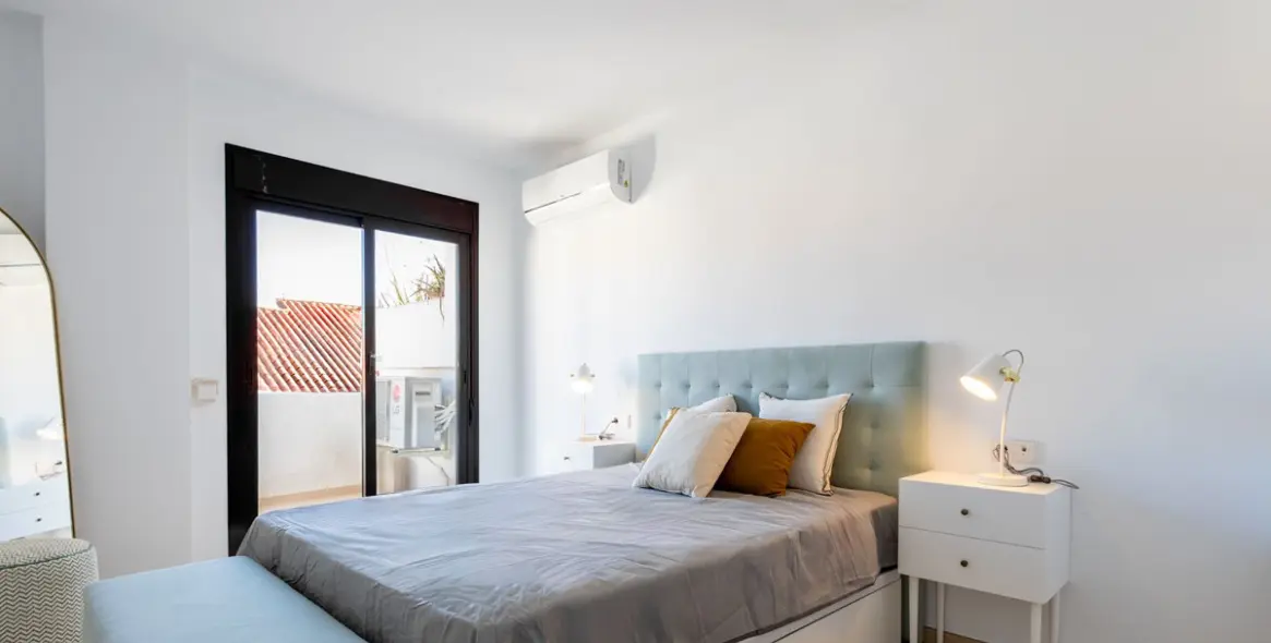 Sale of middle floor apartment in Nueva Andalucía 5