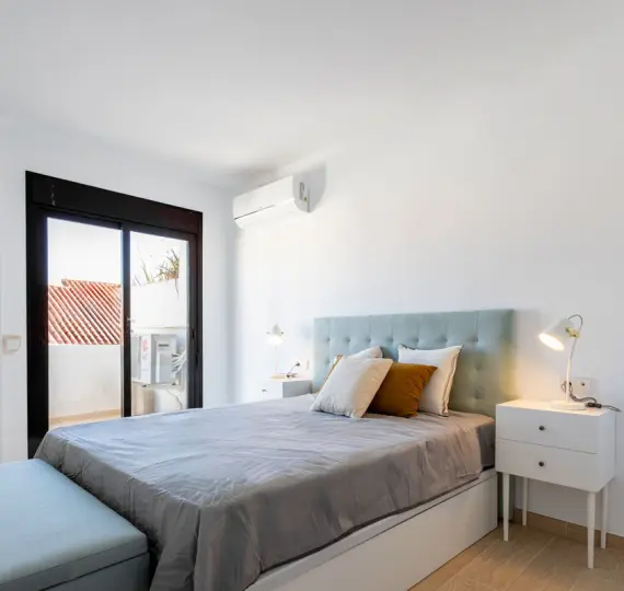 Sale of middle floor apartment in Nueva Andalucía