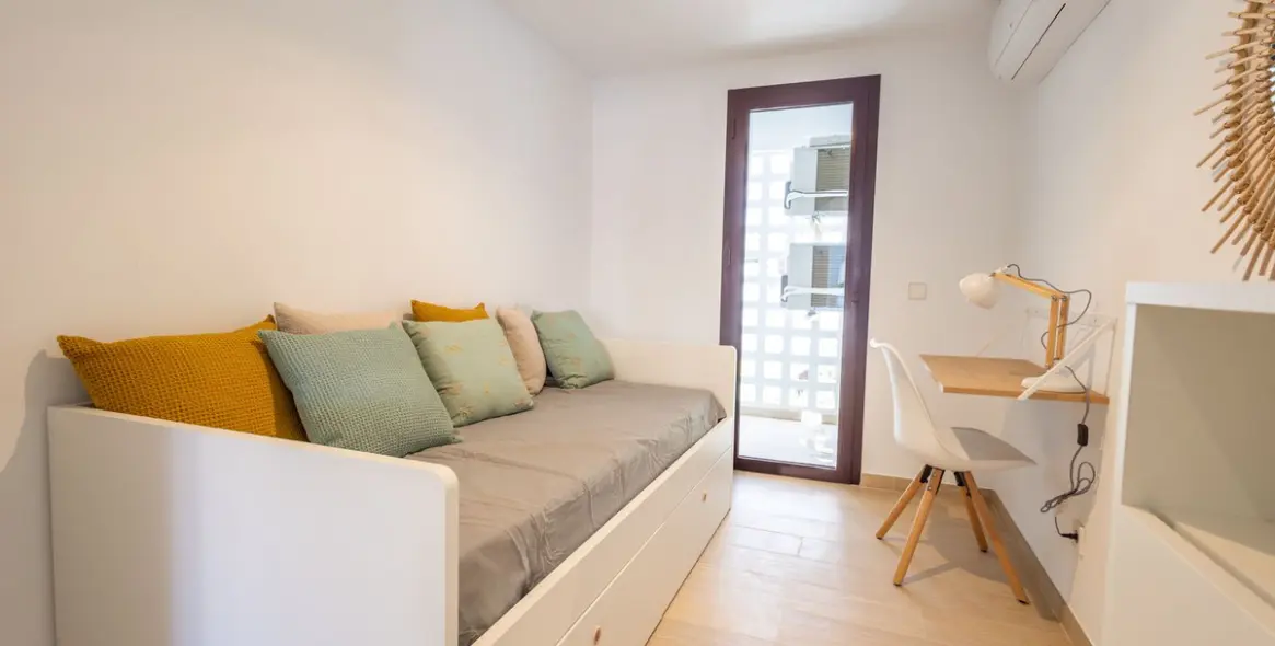 Sale of middle floor apartment in Nueva Andalucía 10