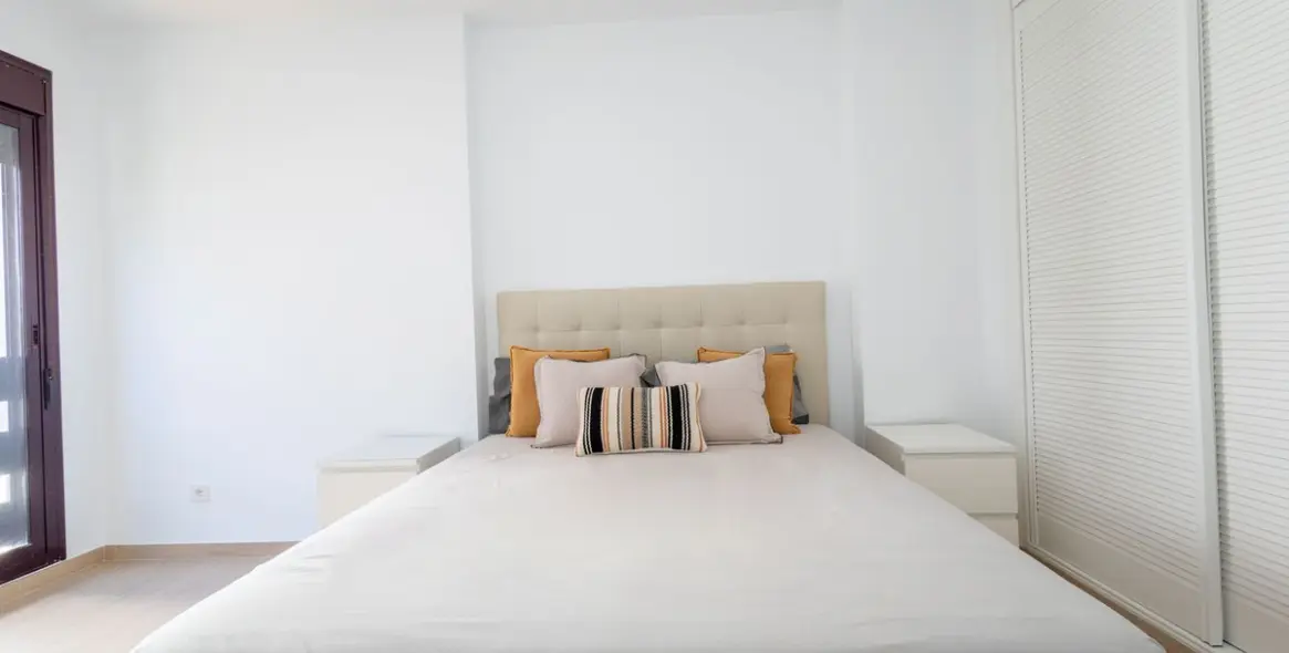 Sale of middle floor apartment in Nueva Andalucía 12