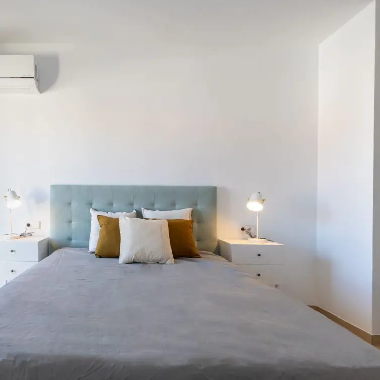 Sale of middle floor apartment in Nueva Andalucía