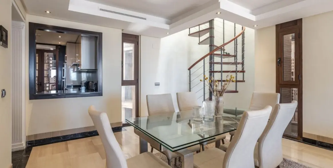 Venta de ático dúplex en New Golden Mile 8