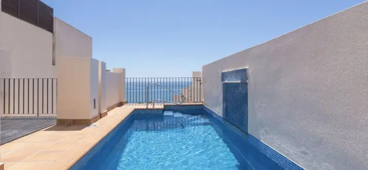 Venta de ático dúplex en New Golden Mile 3