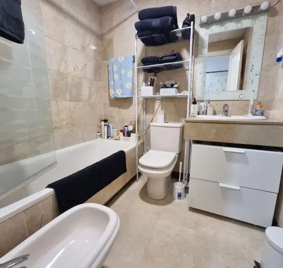 Sale of penthouse in Estepona