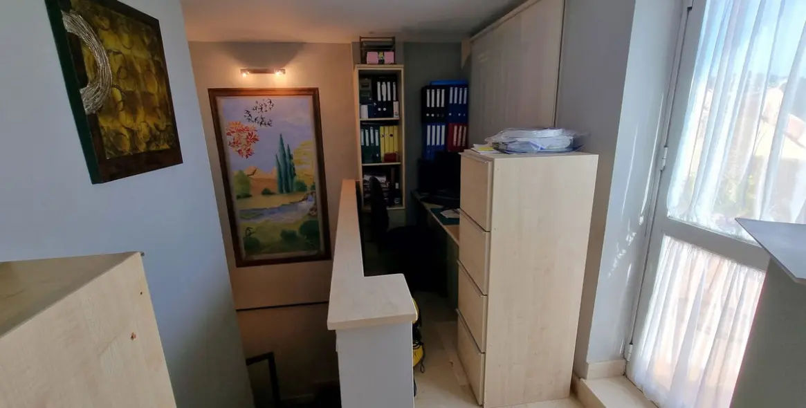 Sale of penthouse in Estepona 14