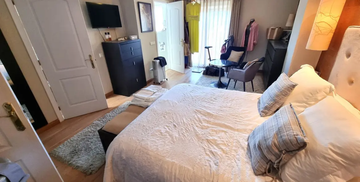 Sale of penthouse in Estepona 19