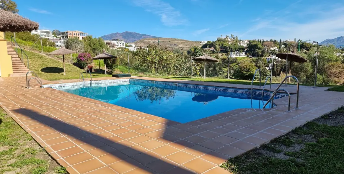 Sale of penthouse in Estepona 37