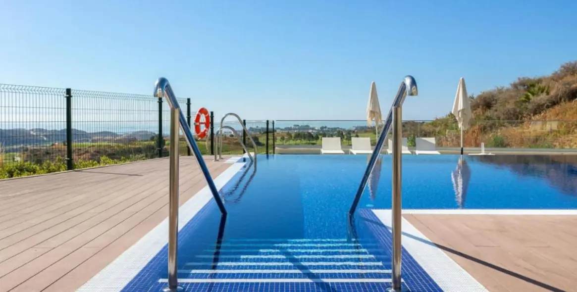 Sale of ground floor apartment in Calanova Golf 31