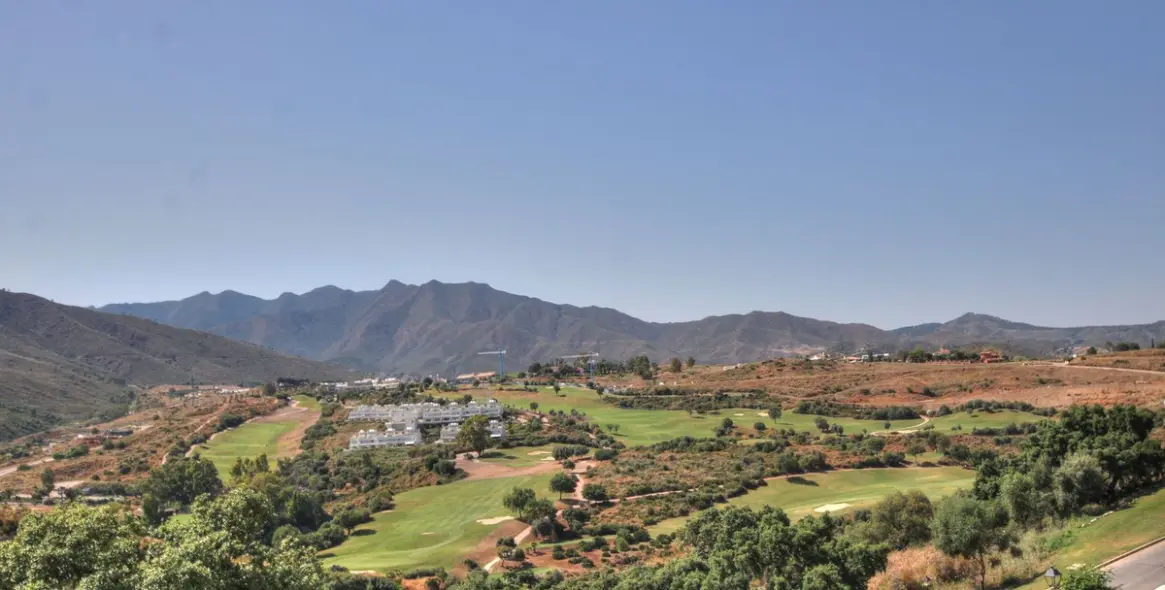 Sale of townhouse in La Cala Golf 20