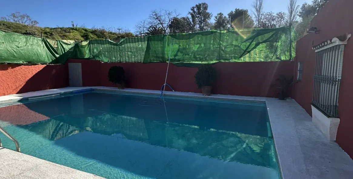 Продажа  отдельно стоящей виллы в San Pedro de Alcántara (район San Pedro de Alcántara) 2